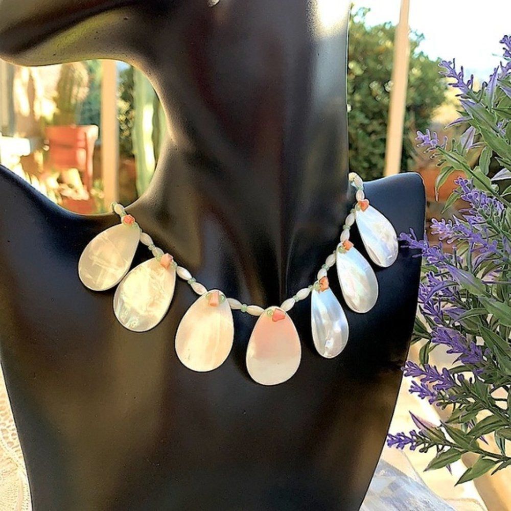 Unique Gorgeous Vintage Teardrop MOP Necklace W/Angel Skin Coral Accents